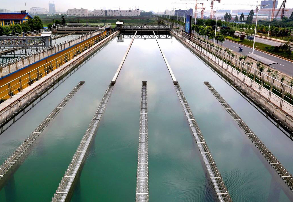 六盘水市自来水厂怎么使用聚合氯化铝？